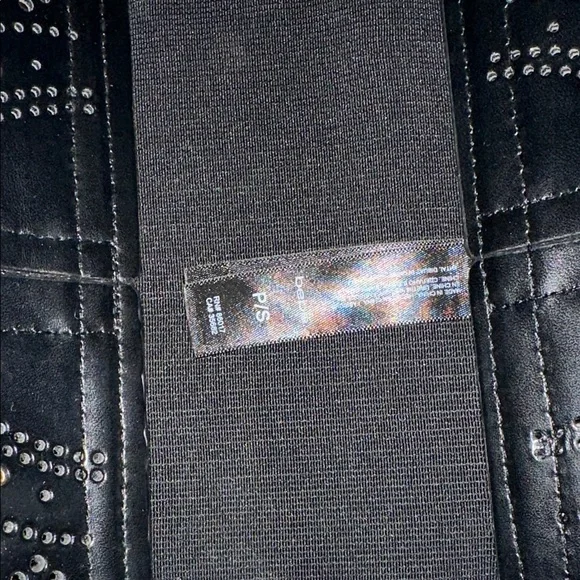 bebe Black Triple Buckle Belt - Picture 7 of 11